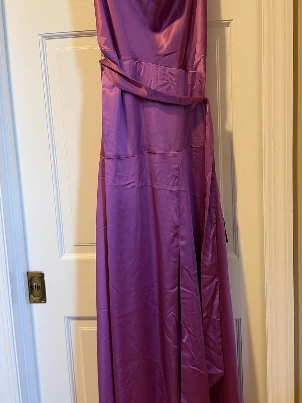 Lulu's Magenta Satin Strapless Formal Gown